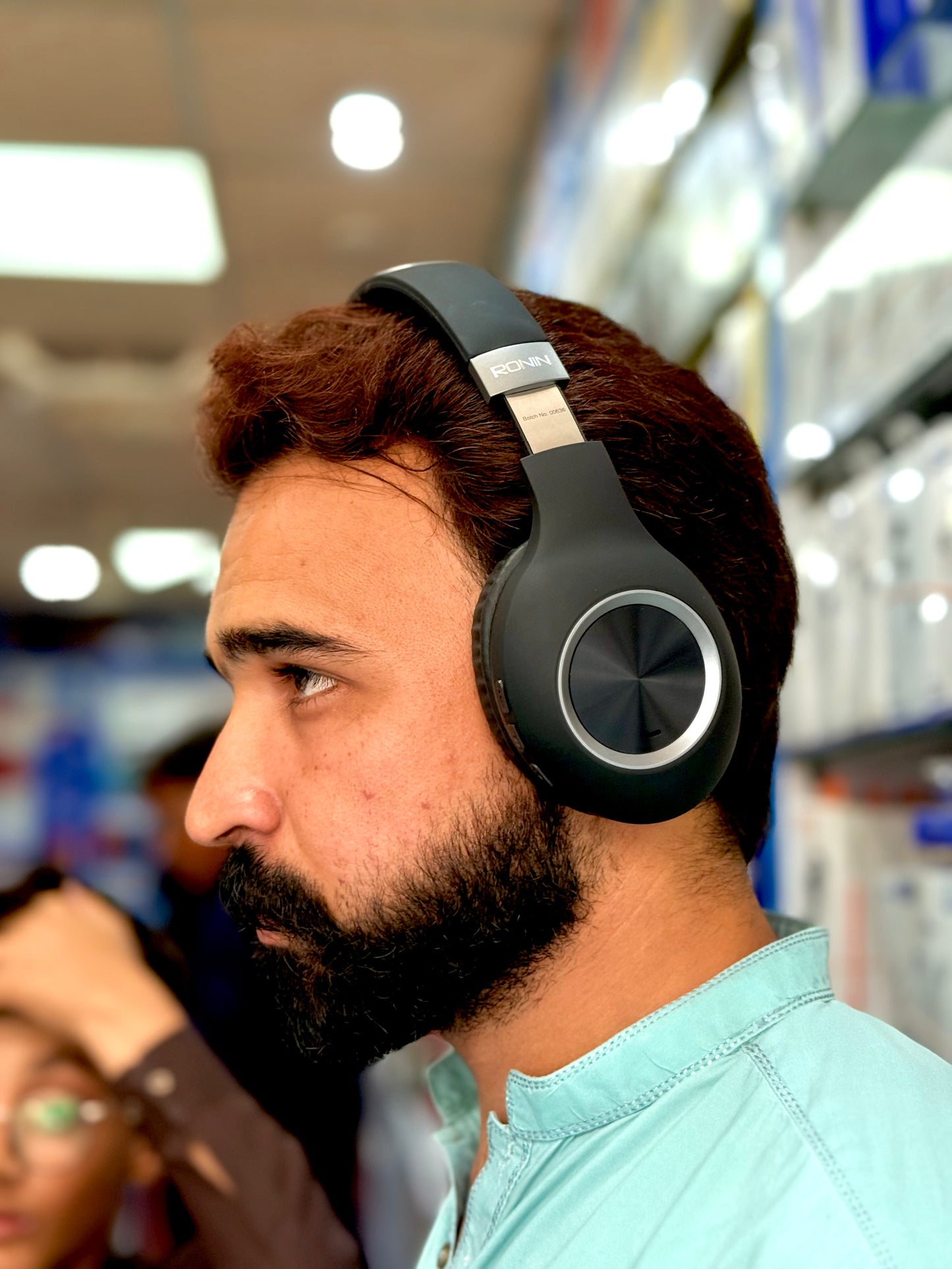 Ronin R-1500 – High Definition Sound Bluetooth Headphones | Deep Bass | Long Battery