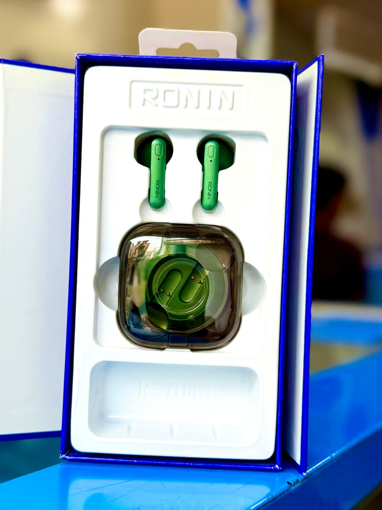 Ronin R-7040 Wireless Earbuds